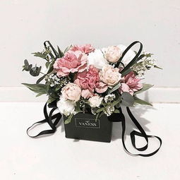 師恩如花，馨香永存——教師節(jié)康乃馨花藝作品圖集與禮品花卉選購指南